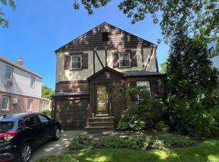 8219 Utopia Pkwy, Jamaica, NY 11432
