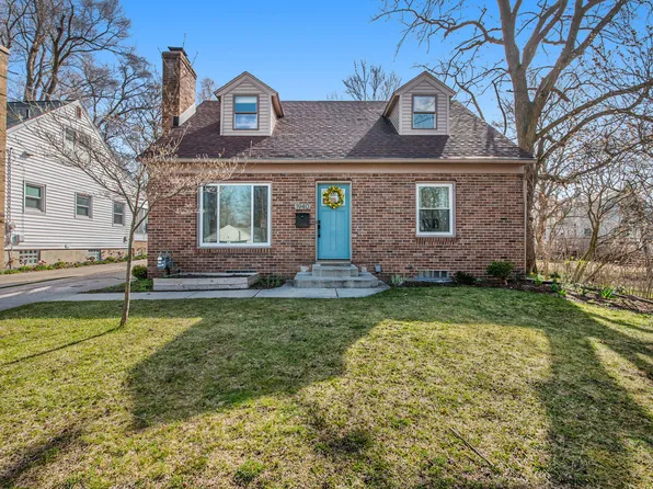 1940 Oakfield Ave SE, Grand Rapids, MI 49507