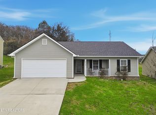 2125 Bluebonnet Dr, Mascot, TN 37806