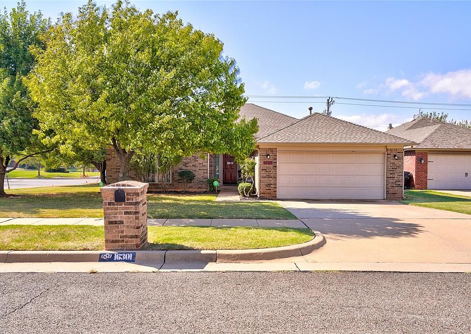 1st image of 16301 Seminole Creek Cir
