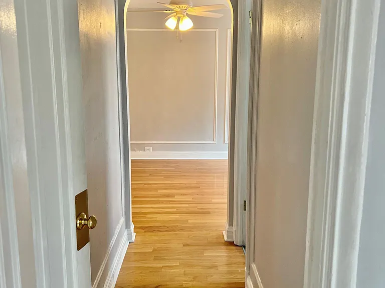 2351 W Wilson Ave #104 — Photo 5