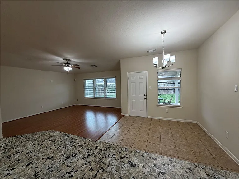 1922 Tower Bell Ln — Photo 17