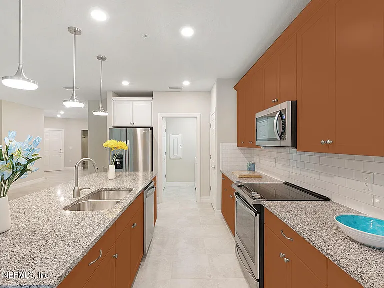 443 Orchard Pass Ave — Photo 5