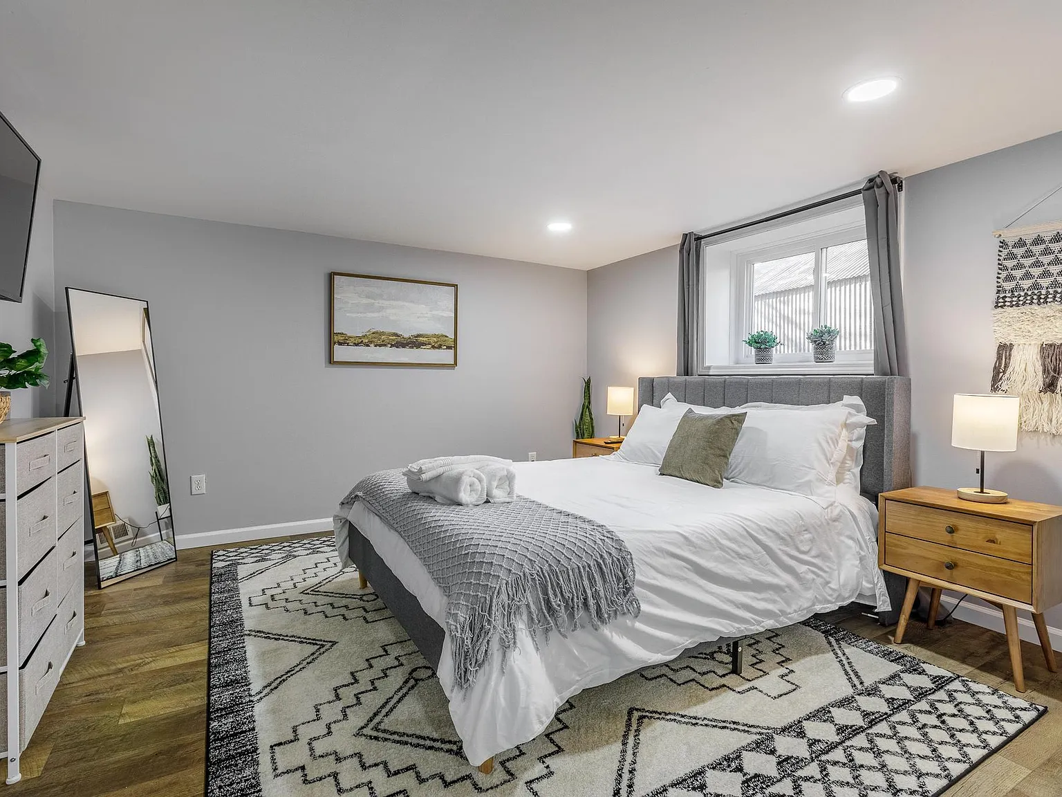 4 bed, 1882 sqft, $6,750 — Photo 3