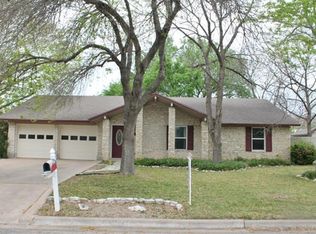3012 Crystal Cir, Taylor, TX 76574