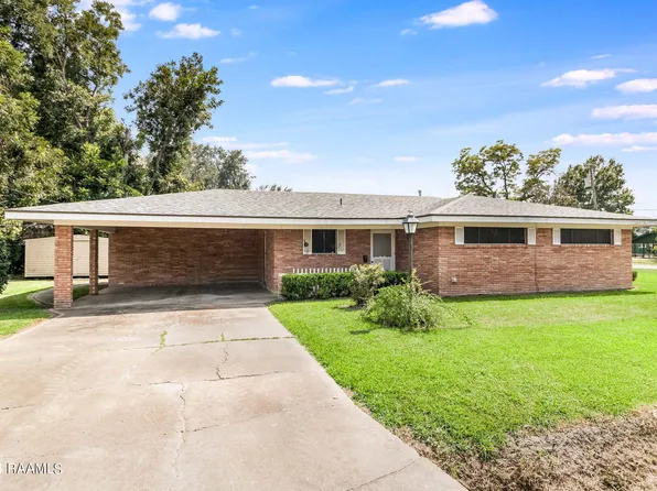 400 E B North St, Rayne, LA 70578