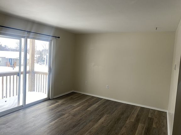 2nd image of 125 Chippewa Dr APT 8