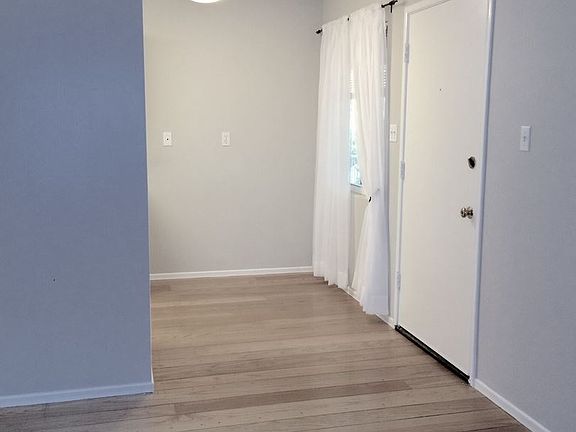2nd image of 3455 Alameda De Las Pulgas APT 4
