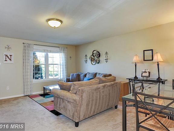 3rd image of 6556 Overleigh Ln