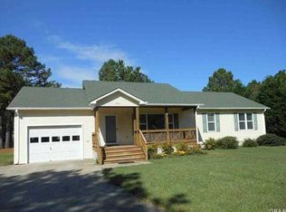 111 Trenor Ln, Powells Point, NC 27966