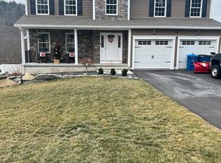 12 Upper Palmer Rd, Monson, MA 01057