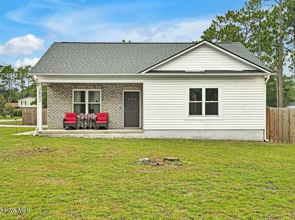1805 Salisbury Road, Southport, NC 28461