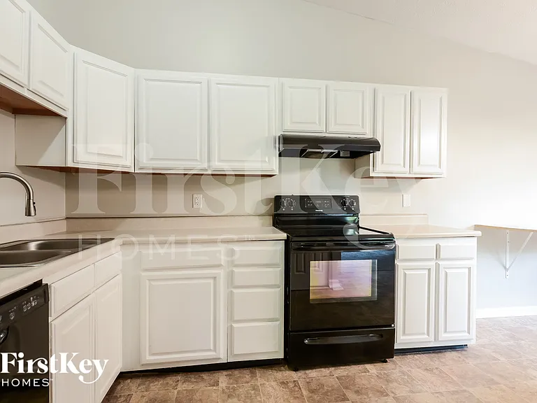 274 Meadow Glen Dr — Photo 6