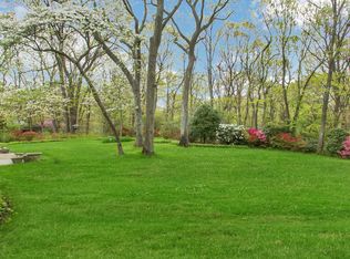 10 Highwood Rd, Setauket, NY 11733