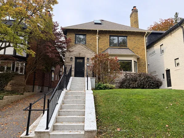 8 Glen Edyth Dr, Toronto, ON M4V 2V7