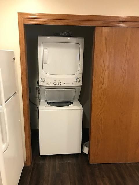 2nd image of 25-W24011 River Park Dr