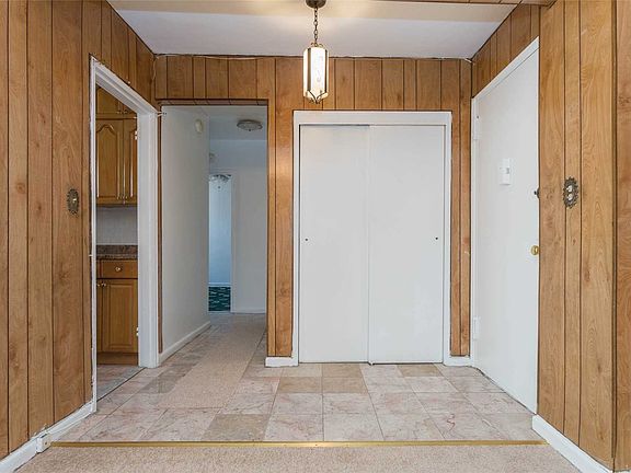 4th image of 3325 90th St APT 6-G