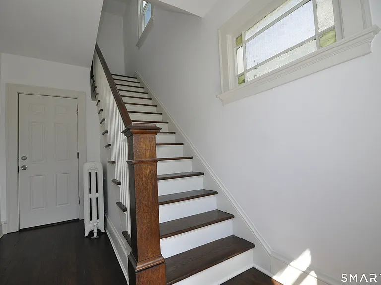 20 Mountain St — Photo 6