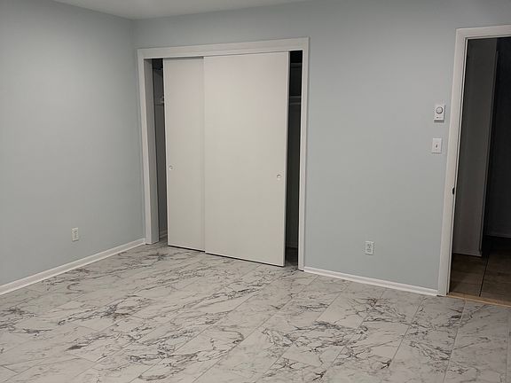 4th image of 264 E Wheat Rd #2