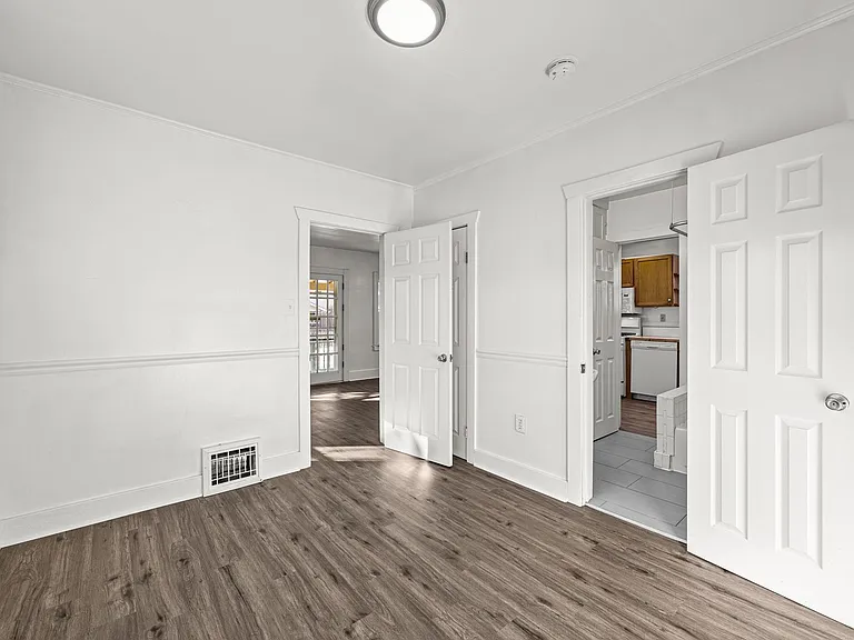 2058 S Corona St — Photo 16