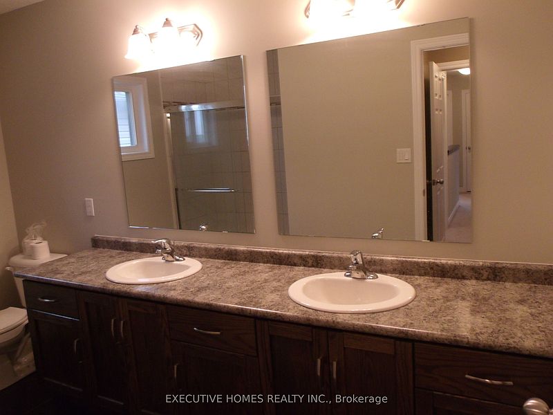 Woodstock House for rent - 3 Bedrooms — photo 8
