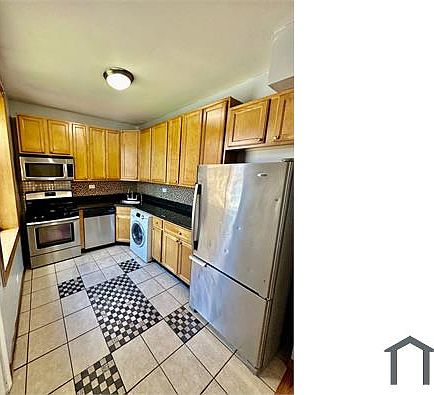 3rd image of 7556 S Essex Ave #1