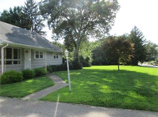 663 Hill Rd, Toms River, NJ 08753