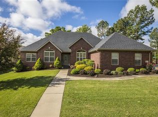 4517 Rainforest St, Springdale, AR 72762