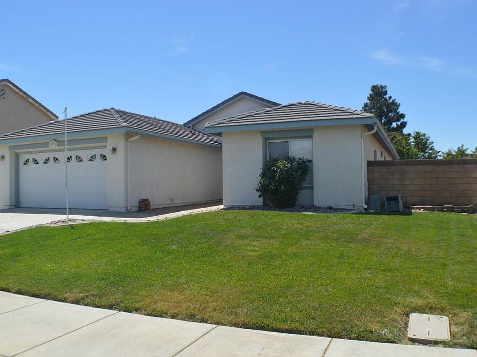 3910 Parkside