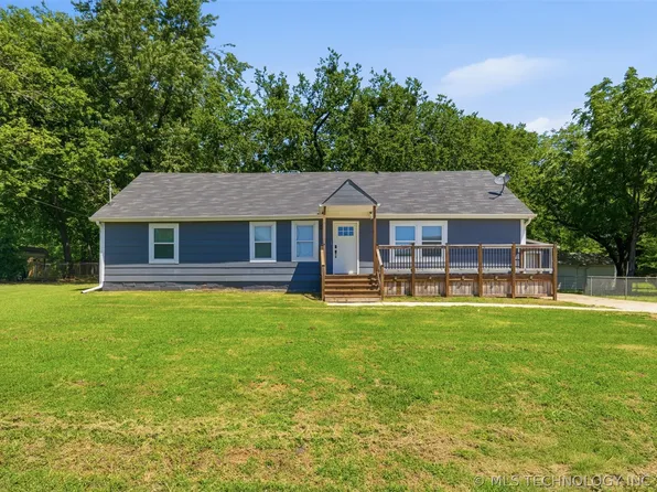 605 NE 6th St, Wagoner, OK 74467