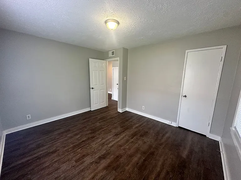 1431 Nightingale Road — Photo 4