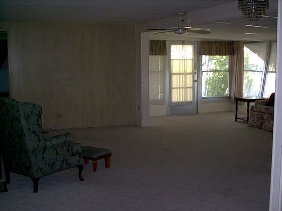 3rd image of 271 Independence Ave