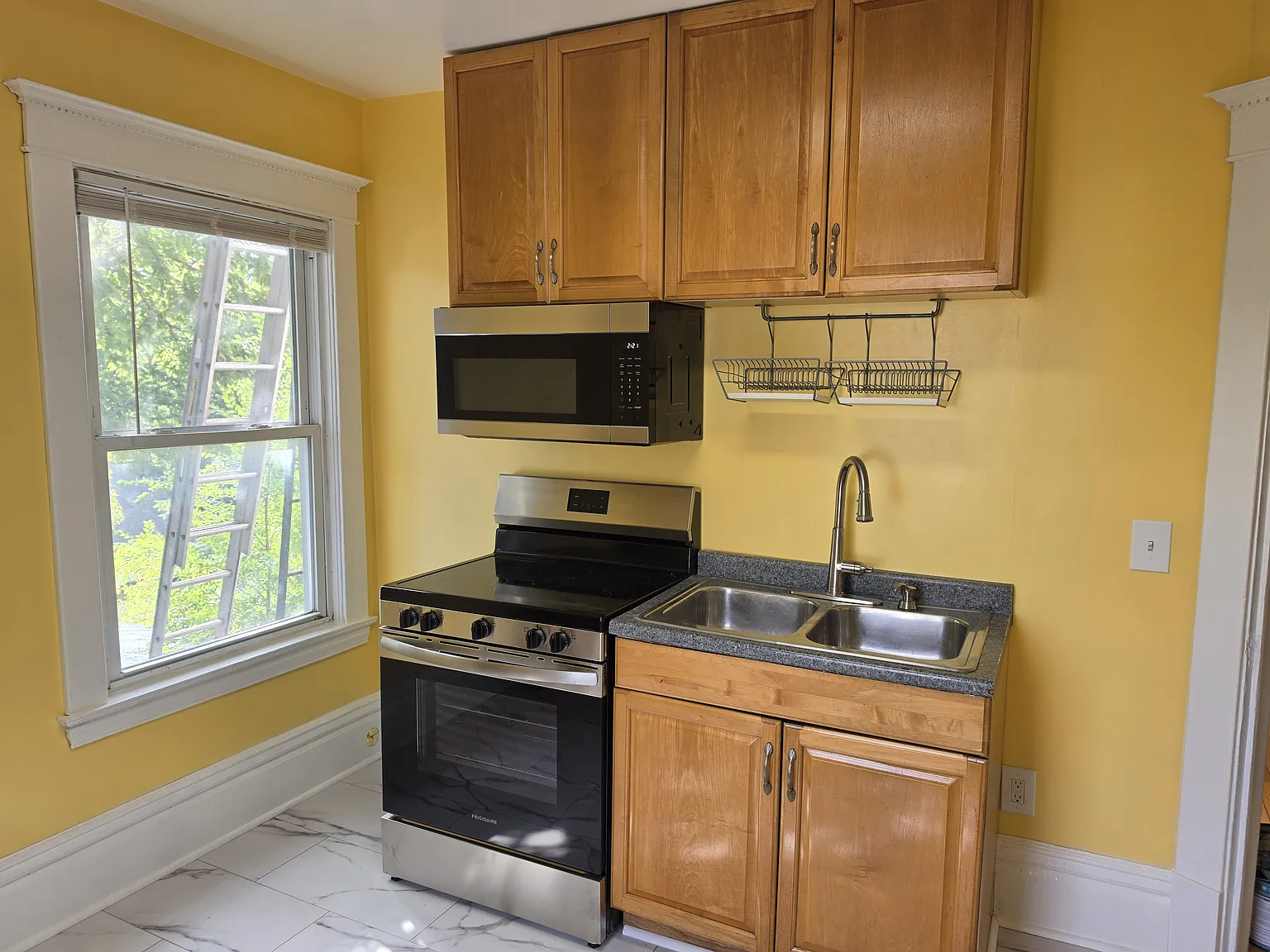 3251 Portland Ave — Photo 1