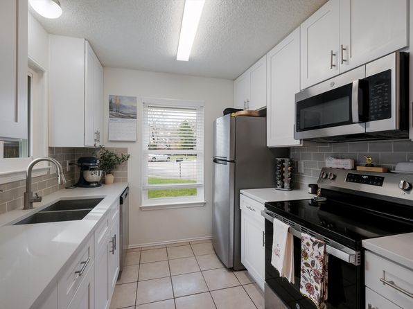 12114 Stoney Bend St