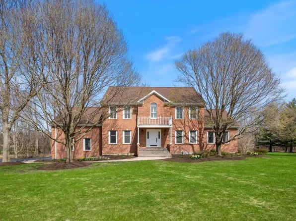 1713 Brookside Ln, Long Grove, IL 60047