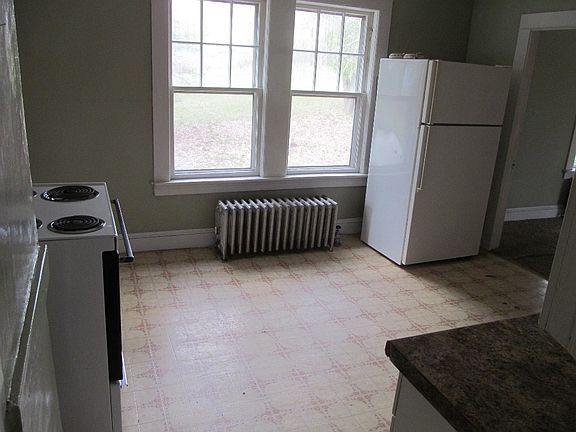 3rd image of 23 Lincoln Hts