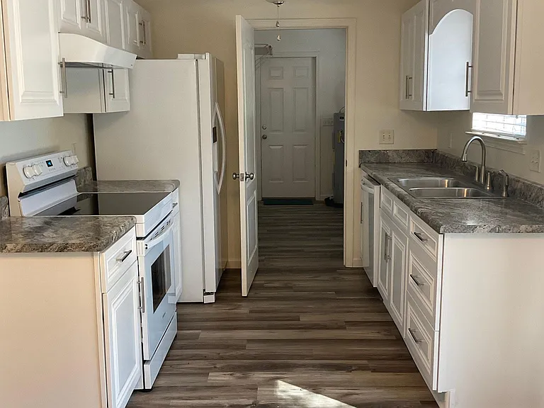 4404 Copperwood Pl — Photo 9