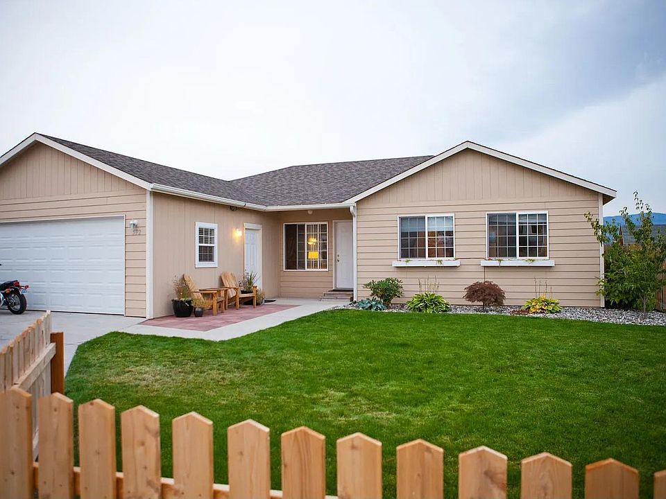 592 Mount Joy Sq, East Wenatchee, WA 98802 Zillow