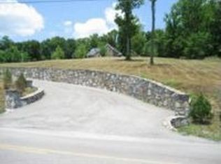 3719 Albert Matthews Rd, Columbia, TN 38401