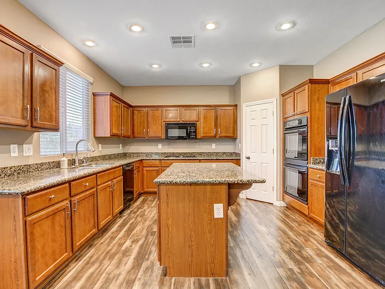 6022 Arbor Crest St — Photo 11
