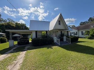 14 S Ralph St, Claxton, GA 30417