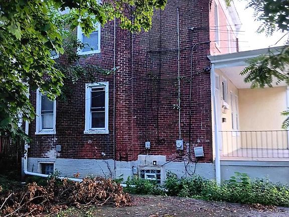 5th image of 614 Columbia Ave