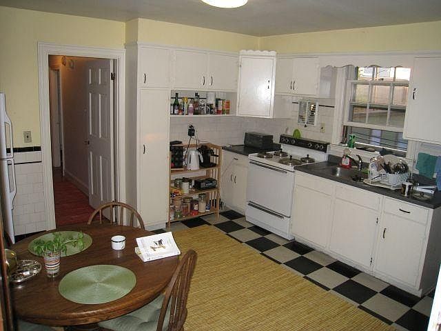 2nd image of 273 Washington St