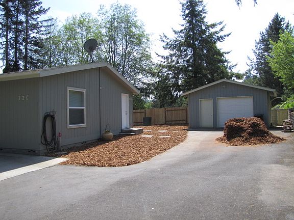 2nd image of 126 Camelot Dr