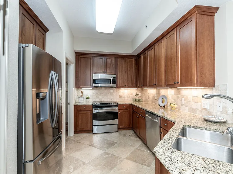 8581 Amberjack Cir #303 — Photo 14