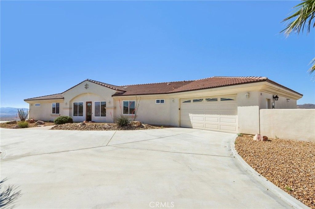 6057 Buena Suerte Rd, Yucca Valley, CA 92284 | MLS #DW26112476