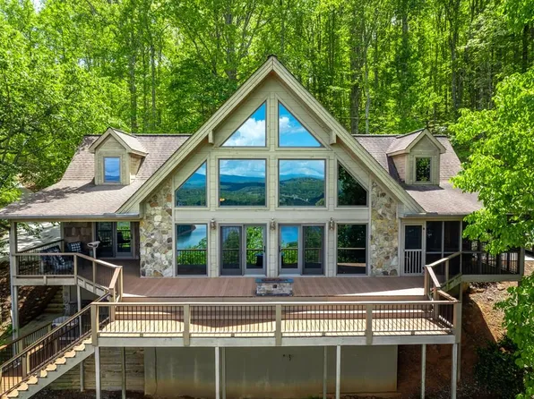 928 Kirkland Dr, Hiawassee, GA 30546