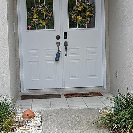 4th image of 4 SPRUCE PINE COURT N