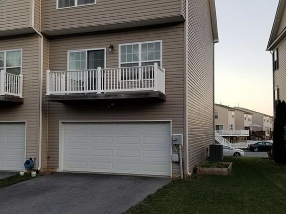 2nd image of 707 Blossom Dr