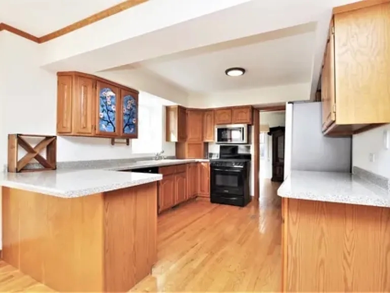 6815 N Lowell Ave — Photo 11